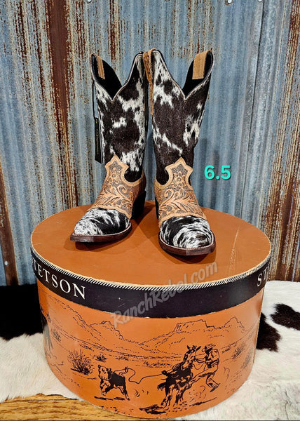 Magnolia Hand Tooled Cowhide Boots #5422