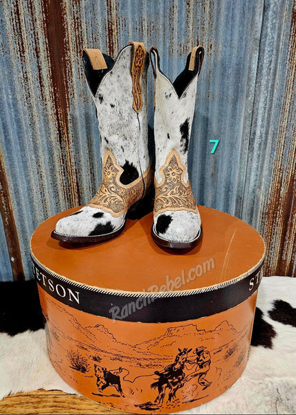 Magnolia Hand Tooled Cowhide Boots #5422