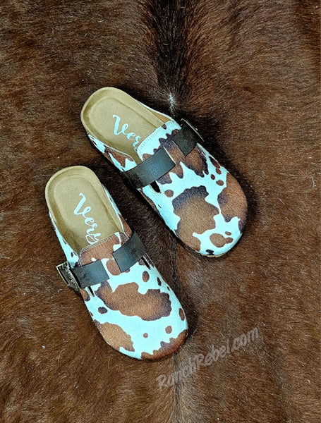 Andi Cowhide Buckle Clogs #6192