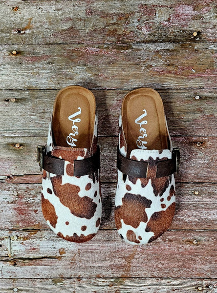 Andi Cowhide Buckle Clogs #6192