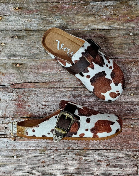 Andi Cowhide Buckle Clogs #6192