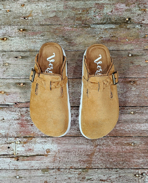 Cali in Sand #6253