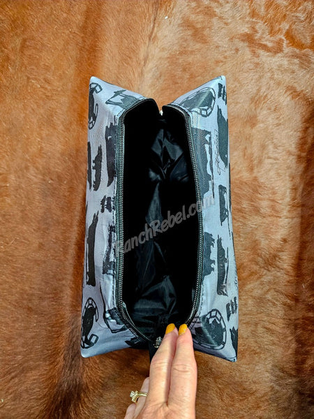 Angus Travel Bag #6271