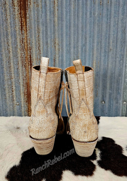 Ariat Jade Distressed Crema Croc Print Boot #6327