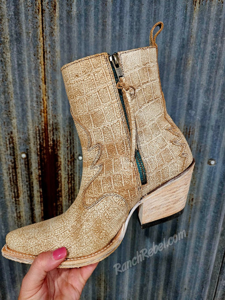 Ariat Jade Distressed Crema Croc Print Boot #6327