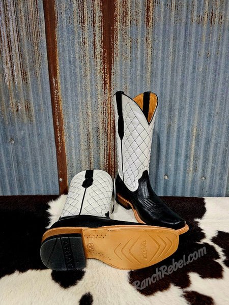 Ariat Futurity Denton in Little Black Dress/Bright Pearl #6360
