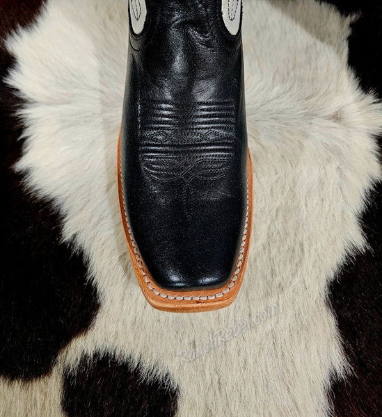 Ariat Futurity Denton in Little Black Dress/Bright Pearl #6360
