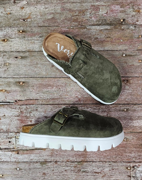 Cali in Olive #6378