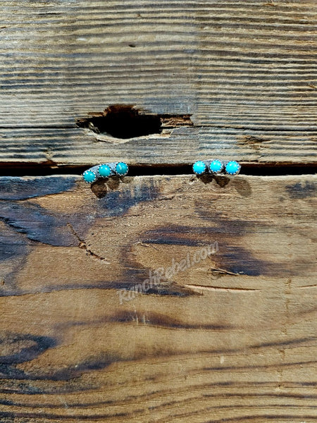 Three Stone Turquoise Ear Crawler #6444