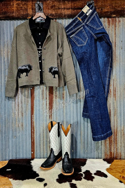 Angus Cardi in Olive #6518