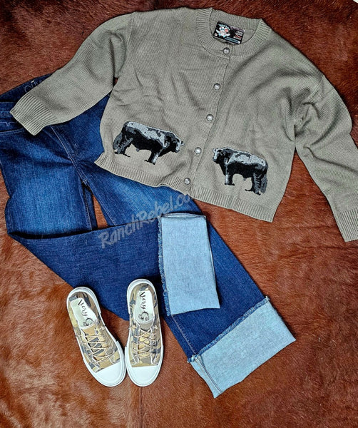 Angus Cardi in Olive #6518