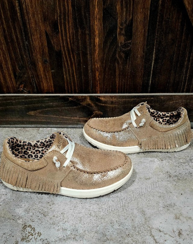 Ariat Rose Gold Fringe Hilo size 8.5 #T6551