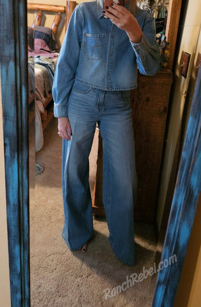 Ariat Ultra High Rise Calamity Comfort Wide Leg Jean in Alameda Denim #6582