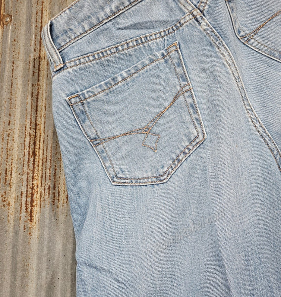 Ariat Ultra High Rise Calamity Comfort Wide Leg Jean in Alameda Denim #6582