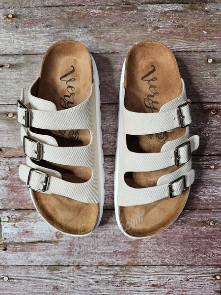 Plaza Sandal in Cream #6681