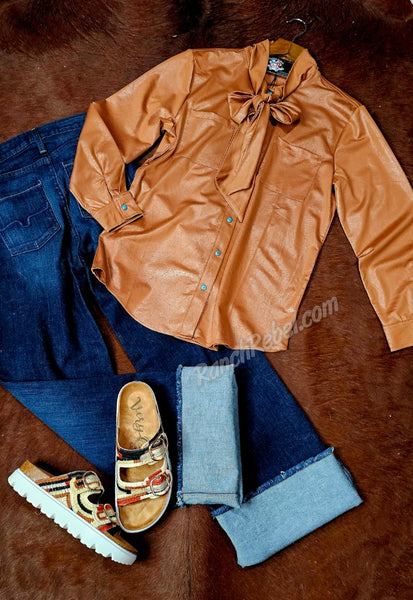 Leather Lux Sorrel Bow Pearl Snap #6684