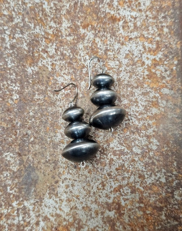 Oxidized Saucer Navajo Pearl Earrings #6722