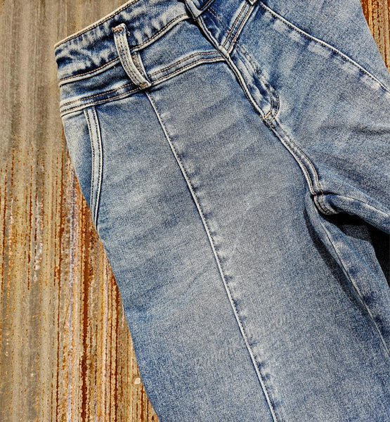 Risen Relaxed Front Seam Crops #6783