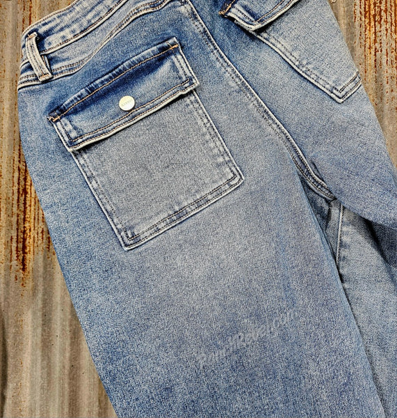 Risen Relaxed Front Seam Crops #6783