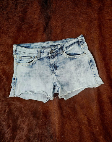 Cowgirl Tuff Carnival Denim Shorts size 30 #T6820