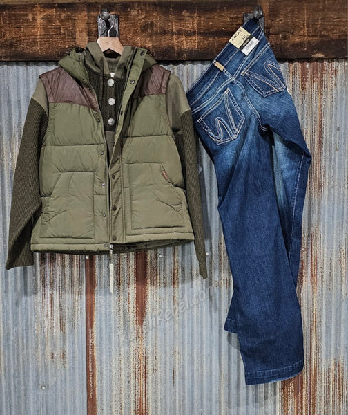 Ariat Frontier Puffer Vest in Ivy Green & Chicory Coffee #6930