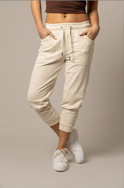Kimes Ranch Joanie Jogger in Natural #6367