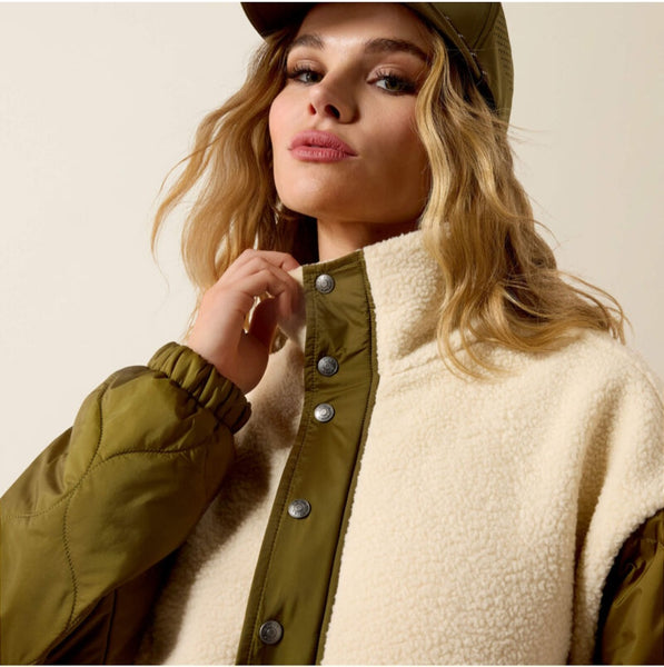 Ariat Sherpa Blocked Jacket in Parchment & Moss Green #6913